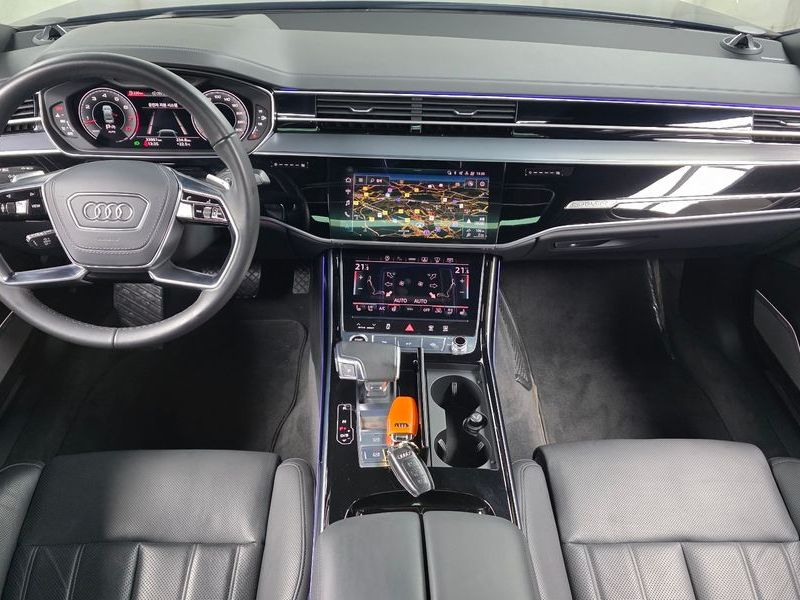 2021 Audi A8 55 TFSI Quattro LWB photo 7