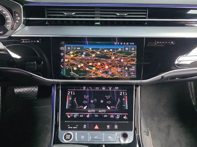 2021 Audi A8 55 TFSI Quattro LWB photo 13