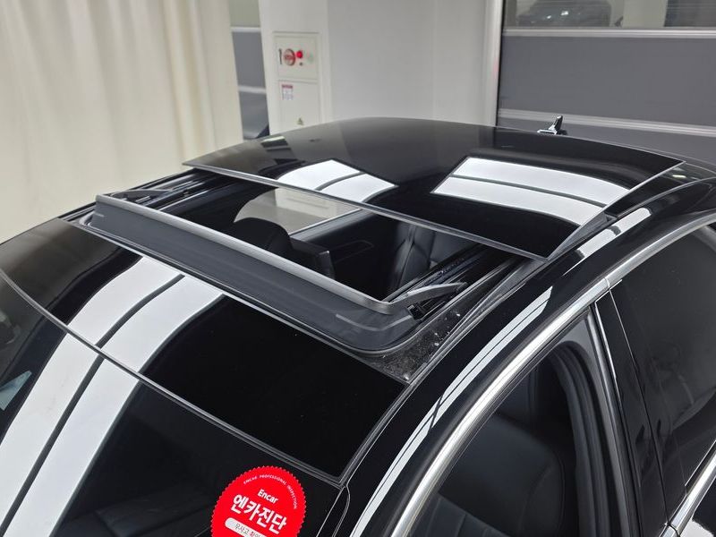 2021 Audi A8 55 TFSI Quattro LWB photo 17