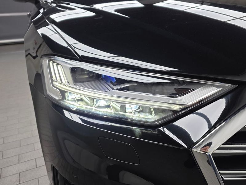 2021 Audi A8 55 TFSI Quattro LWB photo 22