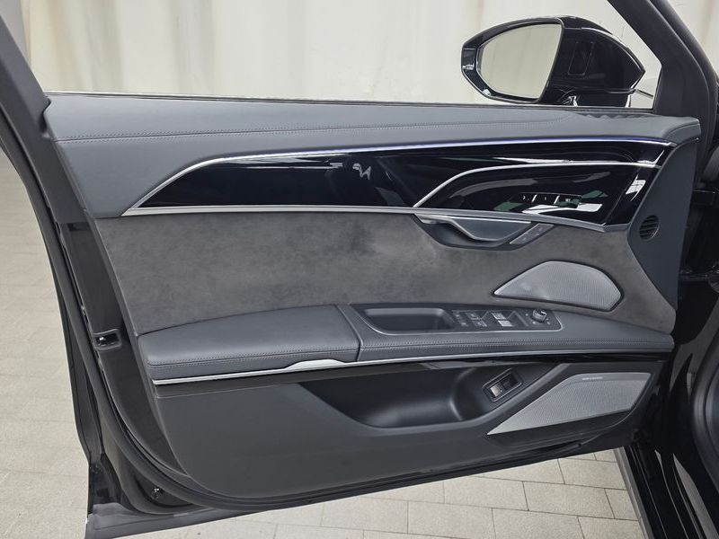 2021 Audi A8 55 TFSI Quattro LWB photo 24