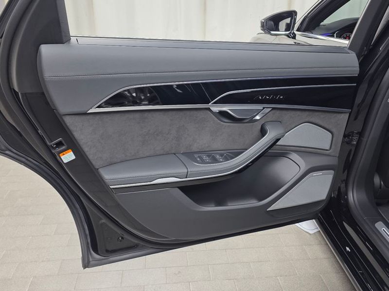 2021 Audi A8 55 TFSI Quattro LWB photo 25