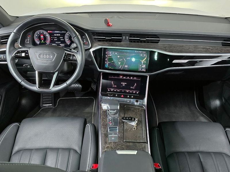 2020 Audi A7 55 TFSI Quattro Premium photo 7