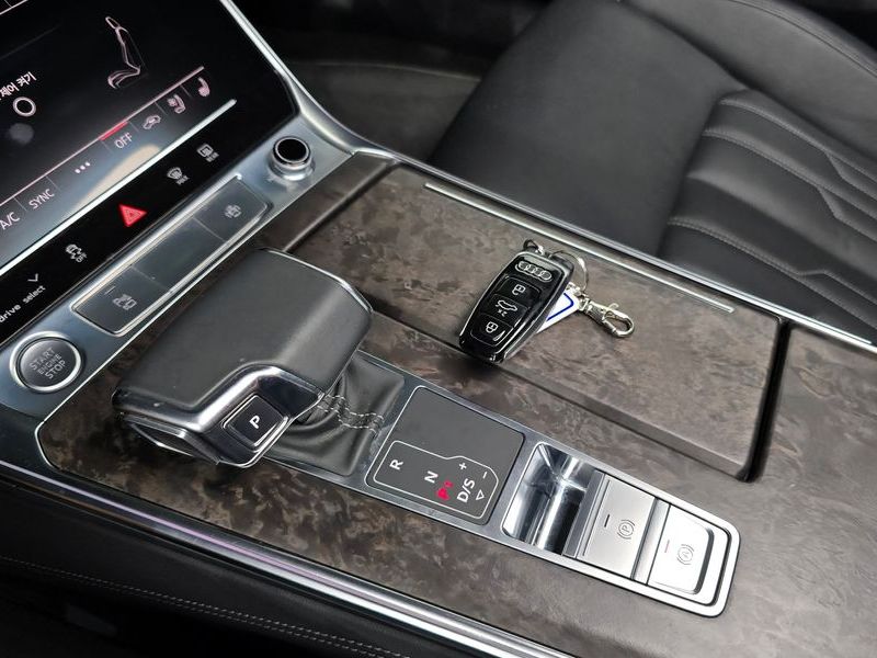 2020 Audi A7 55 TFSI Quattro Premium photo 9