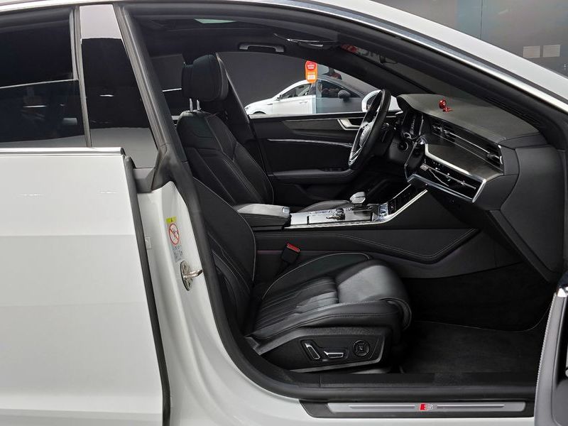 2020 Audi A7 55 TFSI Quattro Premium photo 11