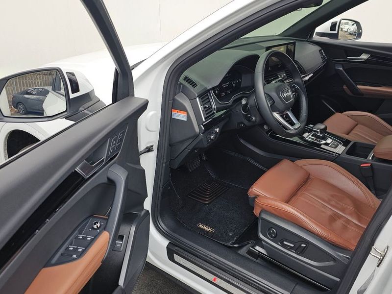 2021 Audi Q5 45 TFSI Quattro Premium photo 11