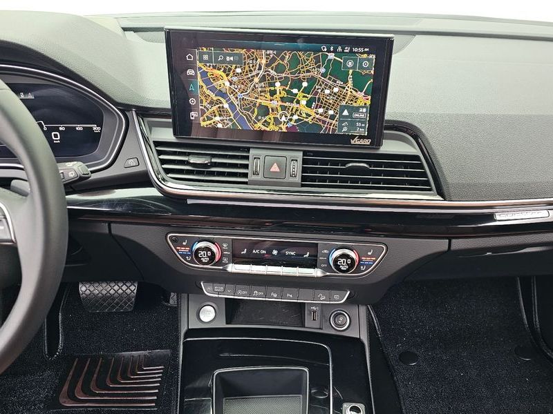 2021 Audi Q5 45 TFSI Quattro Premium photo 15