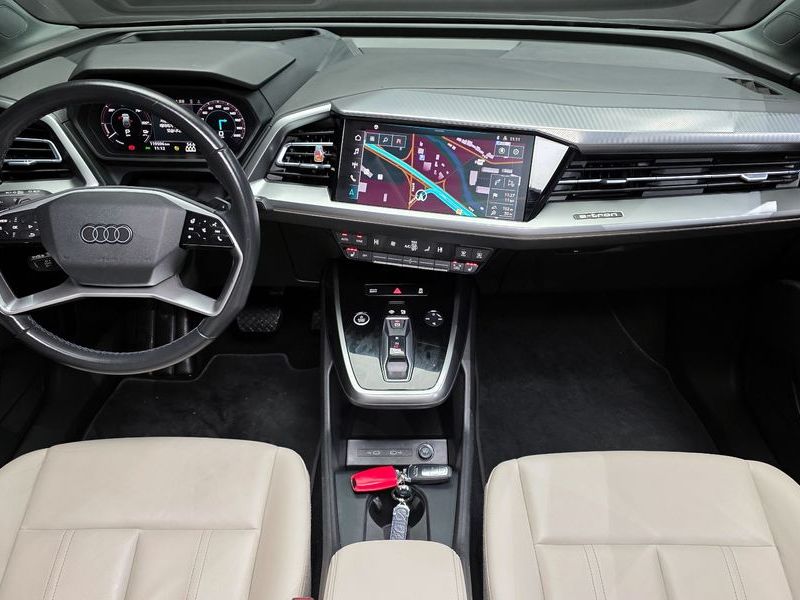 2022 Audi e-tron 40 Premium photo 7