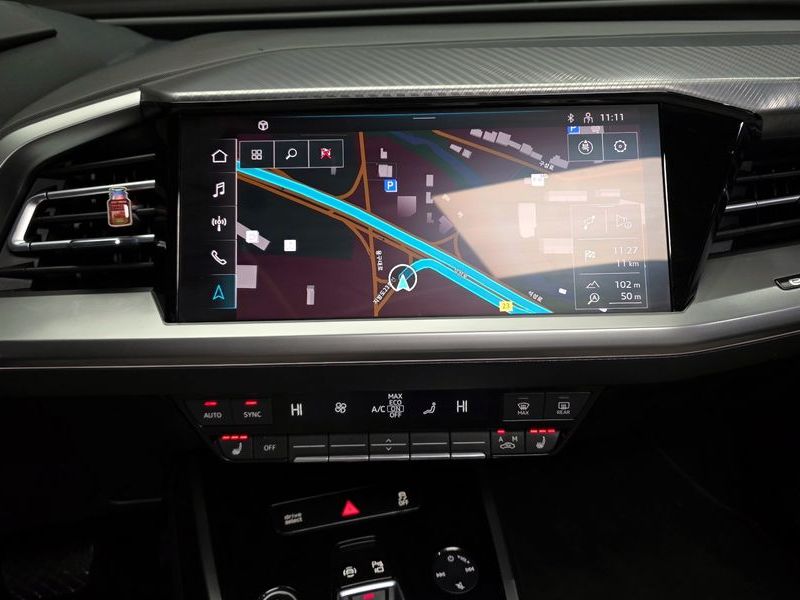 2022 Audi e-tron 40 Premium photo 16