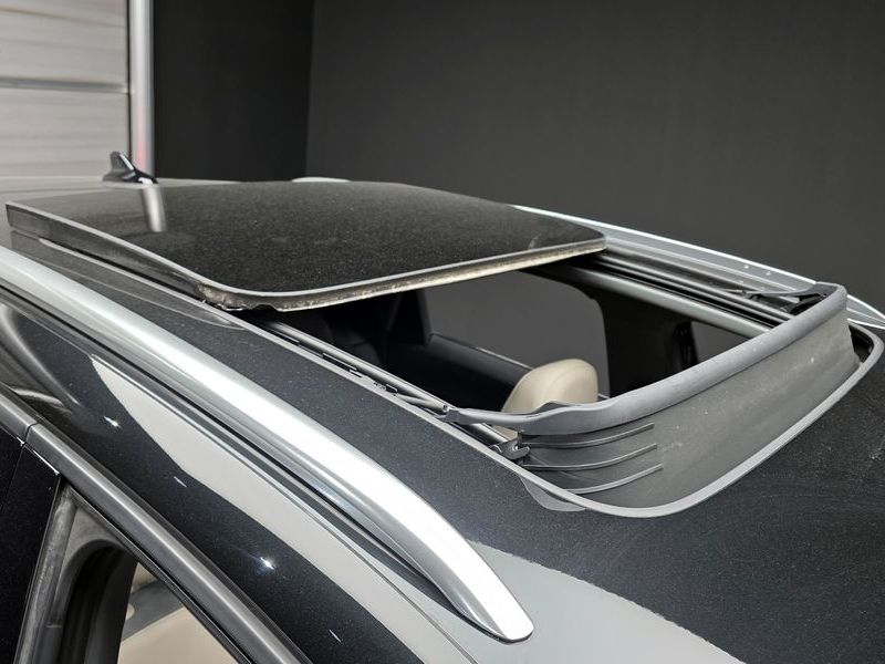 2022 Audi e-tron 40 Premium photo 19