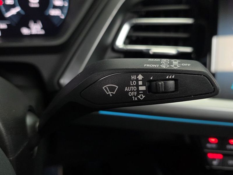 2023 Audi e-tron 40 photo 29