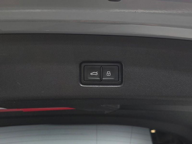 2023 Audi e-tron 40 photo 30