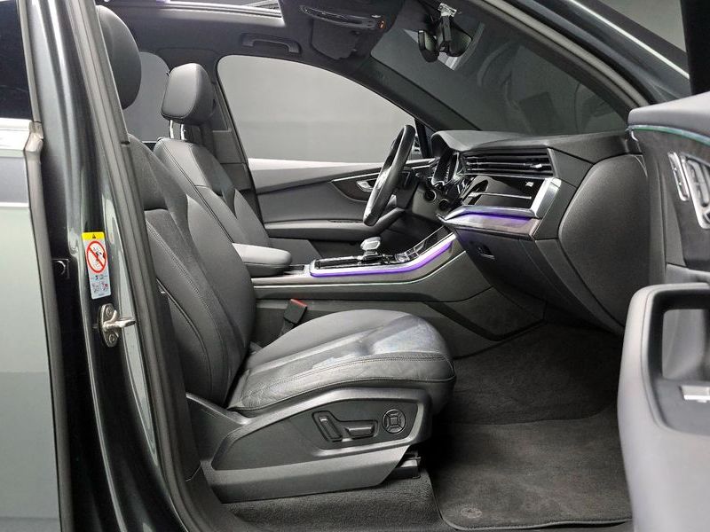 2021 Audi Q7 45 TDI Quattro Premium photo 26