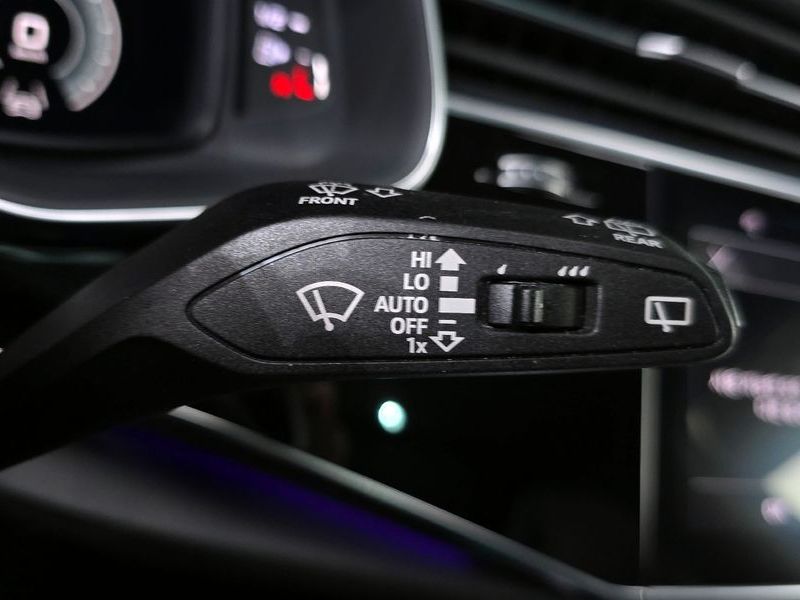 2021 Audi Q7 45 TDI Quattro Premium photo 27