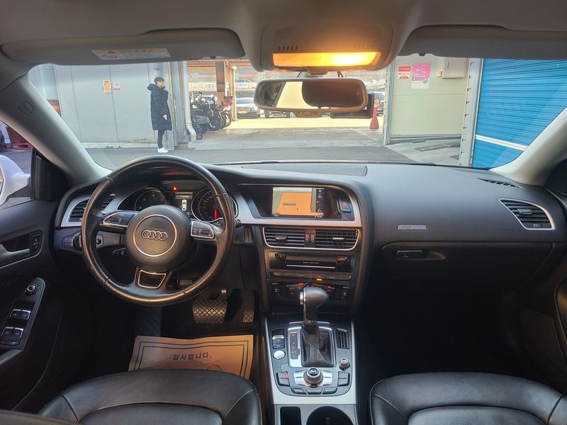 2015 Audi A5 35 TDI Quattro Sportback 8TA photo 11