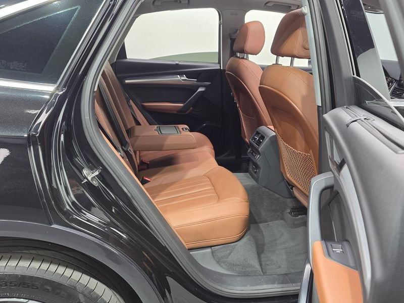 2023 Audi Q5 45 TFSI Quattro Premium Sportback photo 12