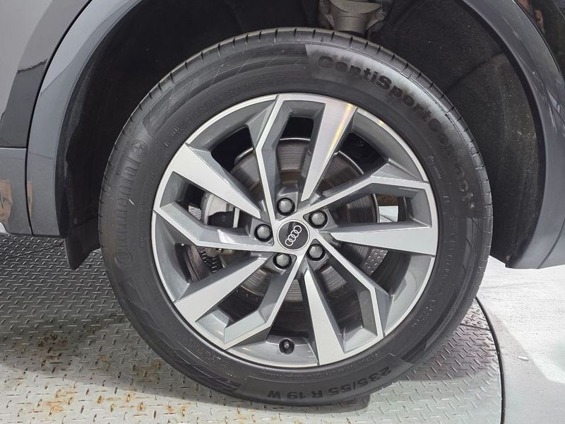 2023 Audi Q5 45 TFSI Quattro Premium Sportback photo 21
