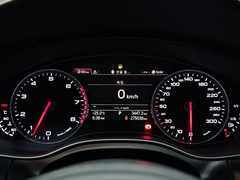 2012 Audi A7 3.0 TFSI Quattro Prestige 4G photo 8