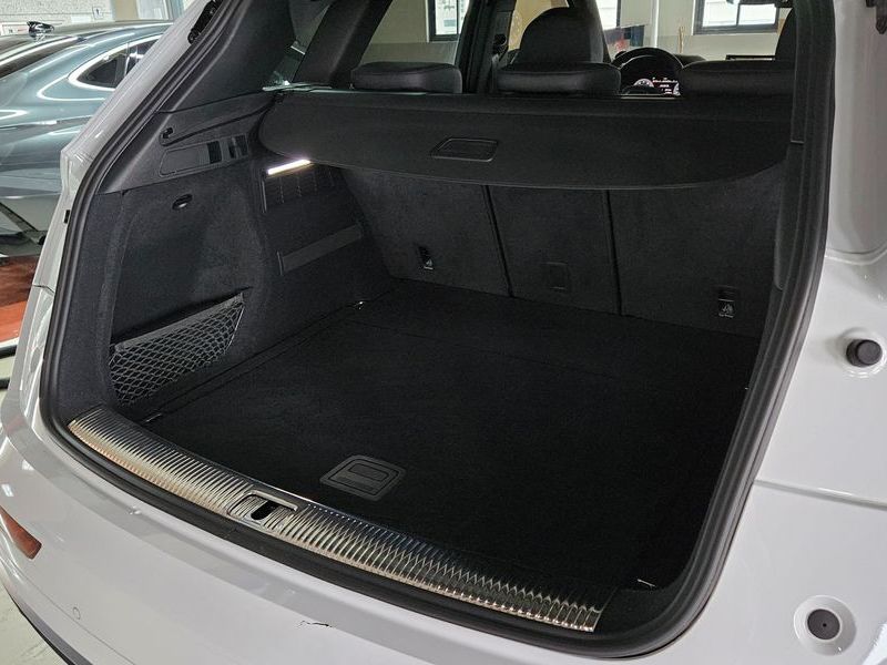 2024 Audi Q5 45 TFSI Quattro Premium photo 16