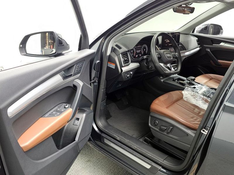 2023 Audi Q5 45 TFSI Quattro Sportback photo 10