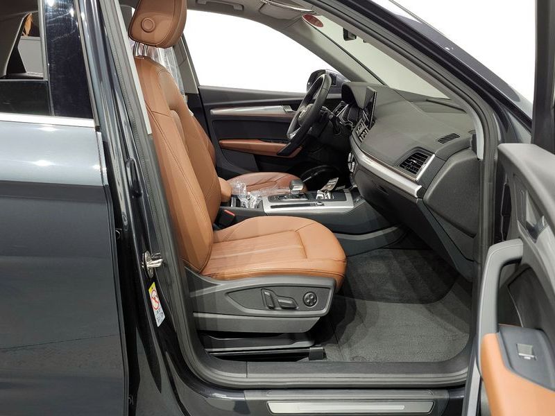 2023 Audi Q5 45 TFSI Quattro Sportback photo 11