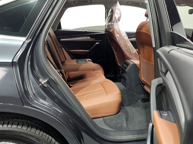2023 Audi Q5 45 TFSI Quattro Sportback photo 12