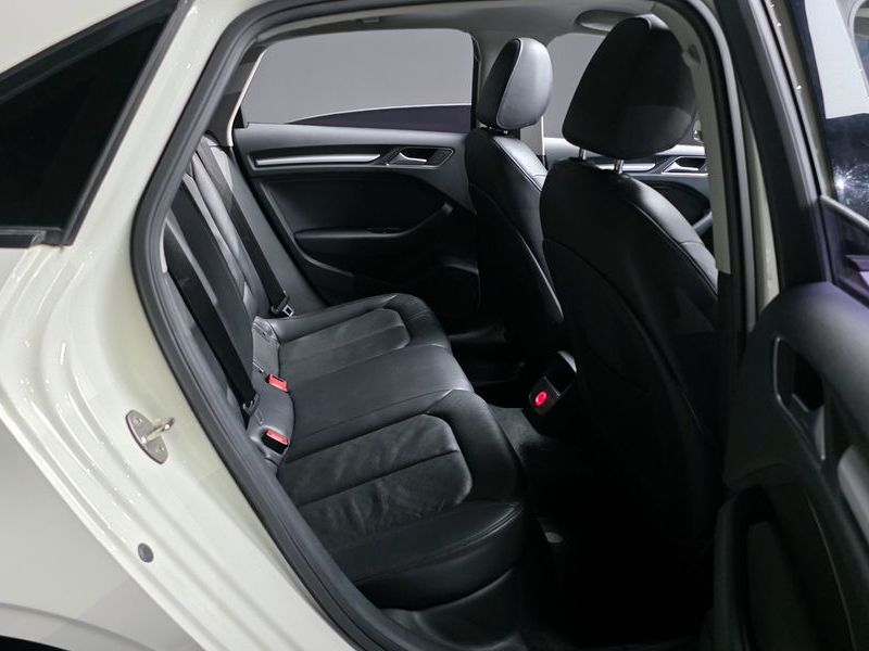 2015 Audi A3 25 TDI Dynamic 8V photo 12