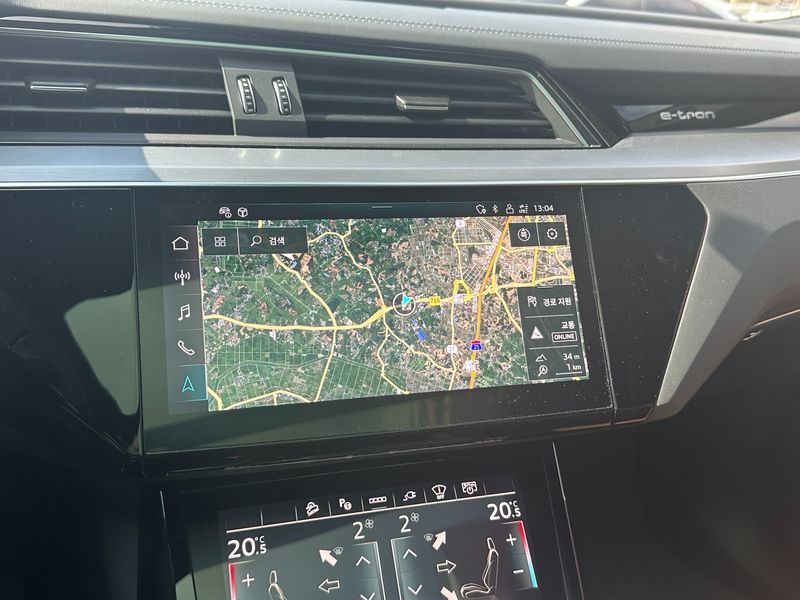 2024 Audi Q8 55 Quattro photo 15