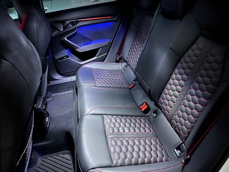 2025 Audi RS3 2.5 TFSI Quattro Carbon Edition photo 13