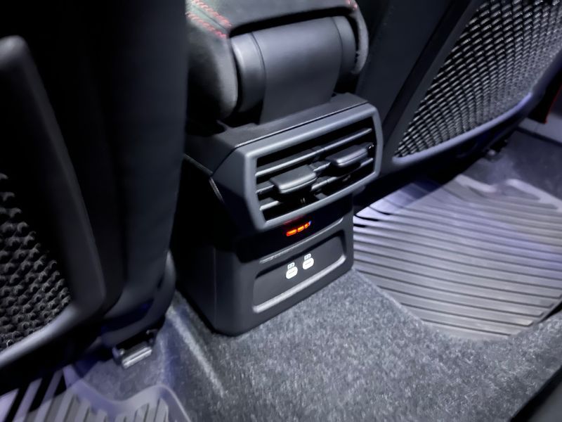 2025 Audi RS3 2.5 TFSI Quattro Carbon Edition photo 14