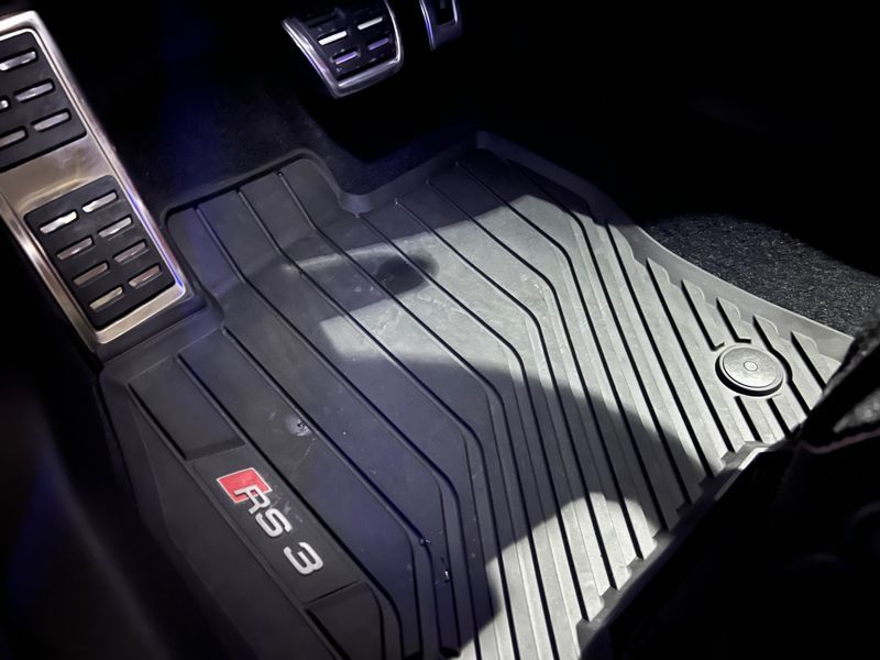 2025 Audi RS3 2.5 TFSI Quattro Carbon Edition photo 16