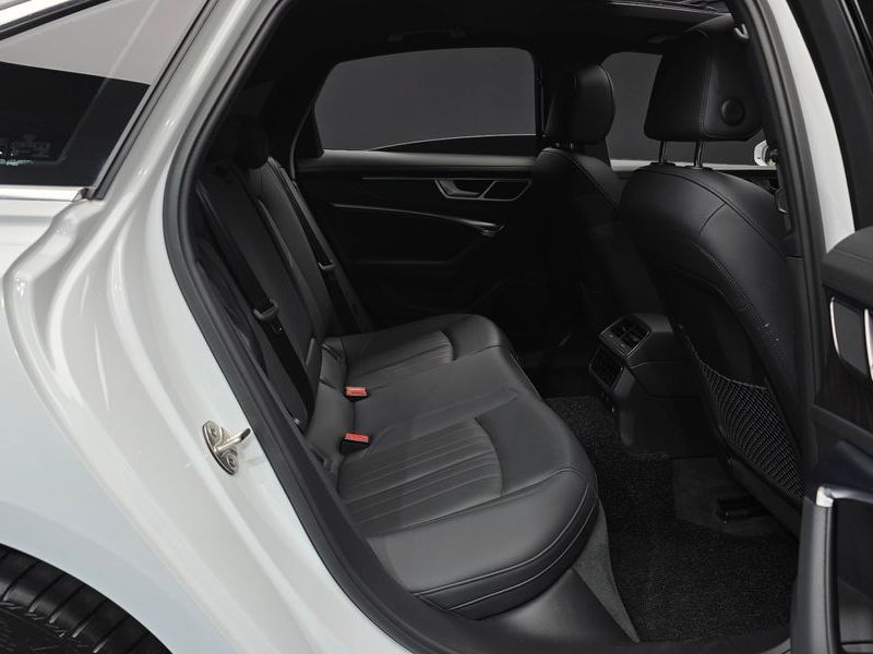 2022 Audi A6 40 TDI Premium photo 12