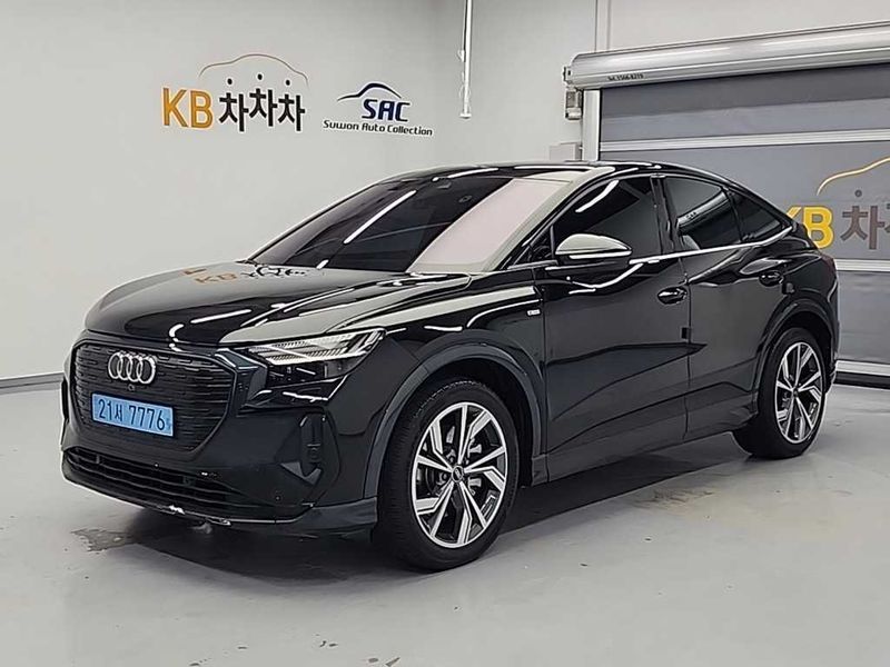 2023 Audi e-tron 40 Premium Sportback photo 1