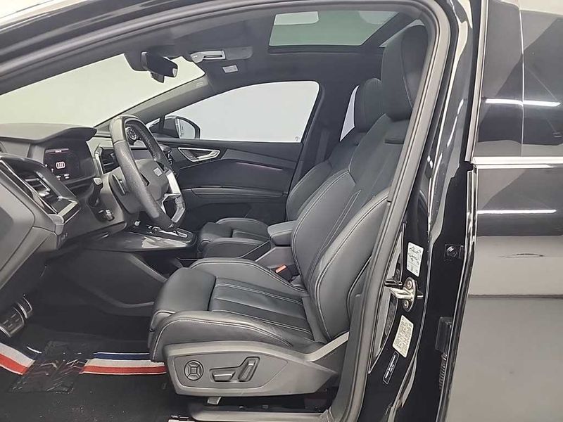 2023 Audi e-tron 40 Premium Sportback photo 11