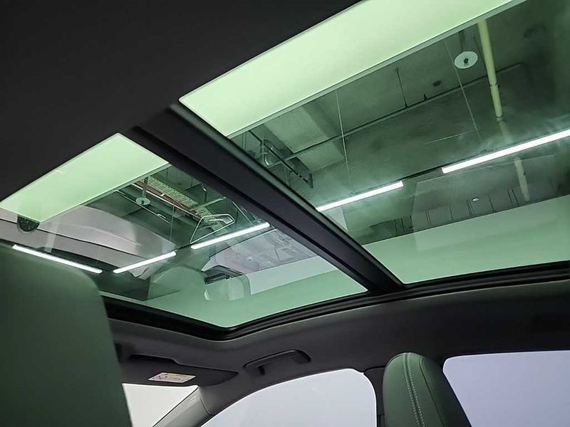 2023 Audi e-tron 40 Premium Sportback photo 14