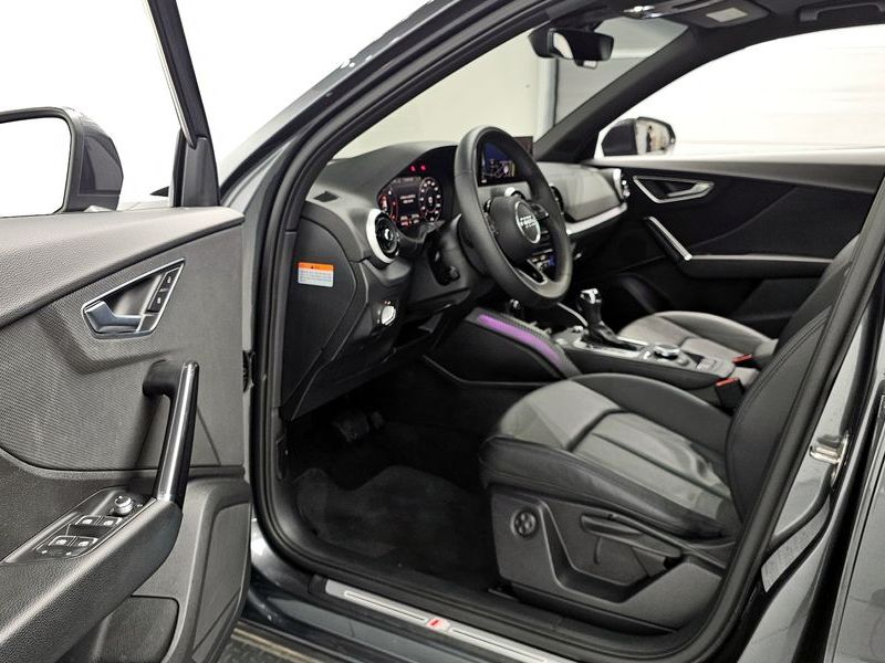 2023 Audi Q2 35 TDI Premium photo 10