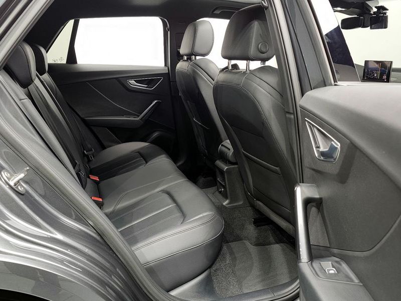 2023 Audi Q2 35 TDI Premium photo 12