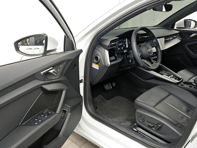 2022 Audi A3 40 TFSI photo 10