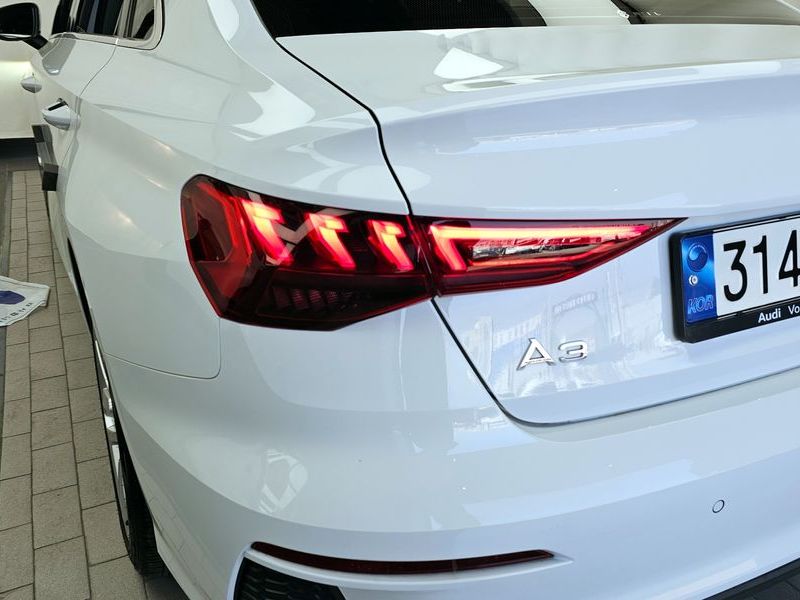 2022 Audi A3 40 TFSI photo 23