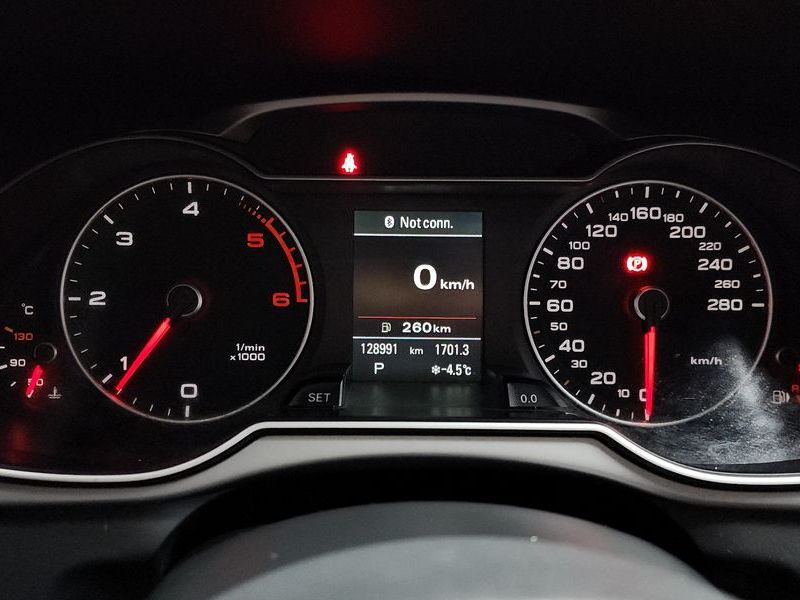 2015 Audi A4 35 TDI Quattro Dynamic B8 photo 8