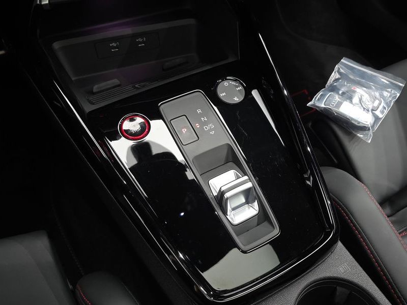 2023 Audi RS3 2.5 TFSI Quattro photo 9