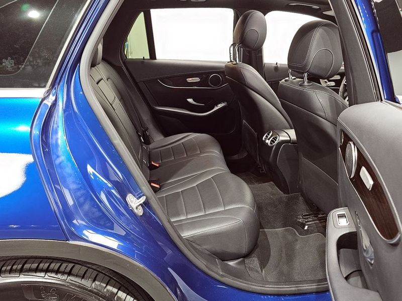 2020 Mercedes-Benz C-Class GLC300 4MATIC photo 12