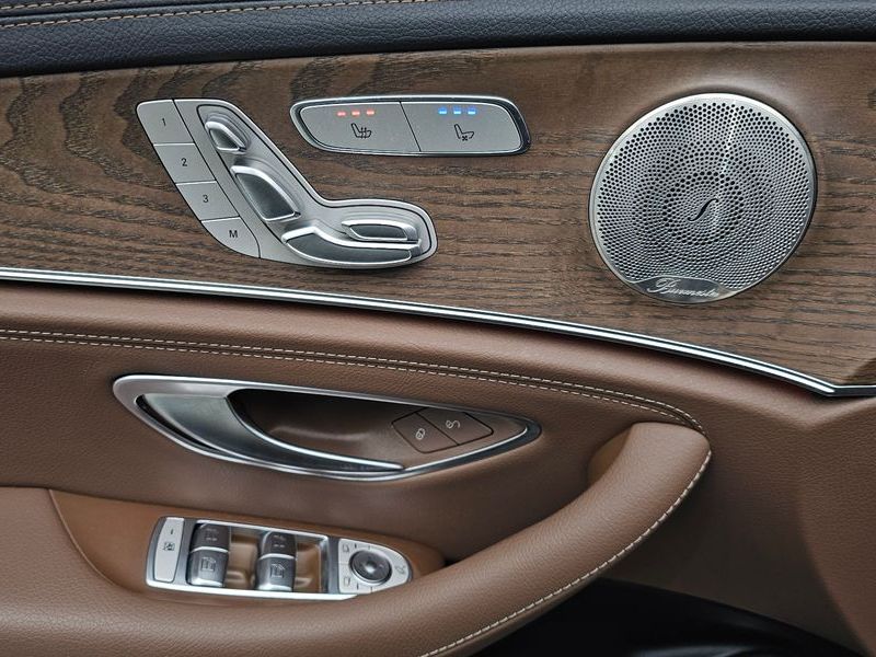 2022 Mercedes-Benz E-Class E300e 4MATIC Exclusive photo 20