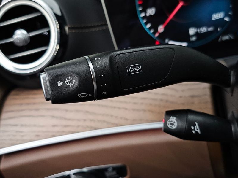 2022 Mercedes-Benz E-Class E300e 4MATIC Exclusive photo 28