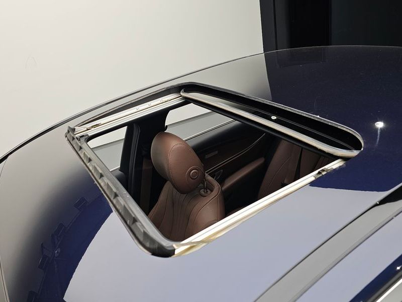 2022 Mercedes-Benz E-Class E300e 4MATIC Exclusive photo 29