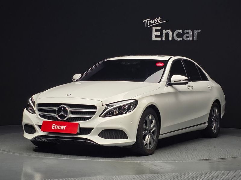 2017 Mercedes-Benz C-Class C200 Avantgarde photo 1