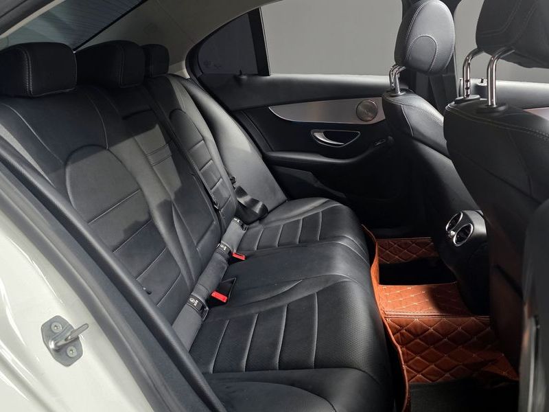 2017 Mercedes-Benz C-Class C200 Avantgarde photo 12