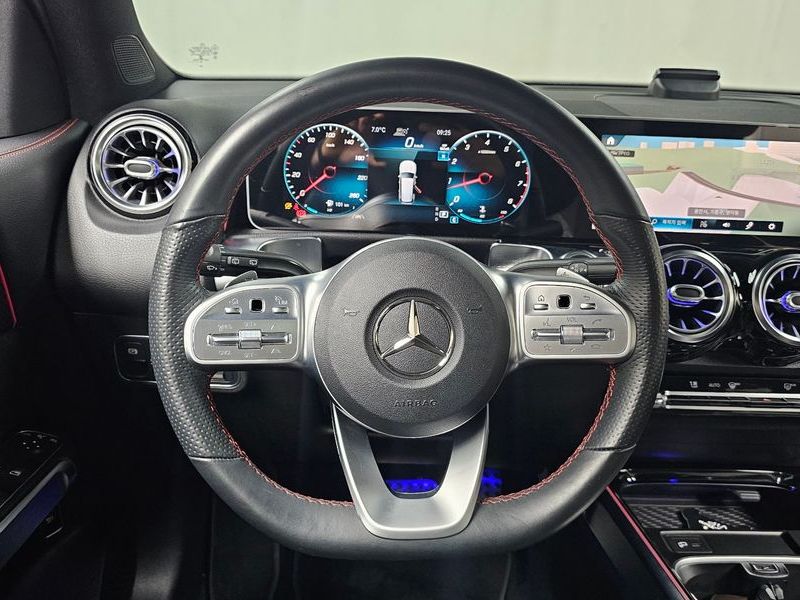 2020 Mercedes-Benz B-Class GLB250 4MATIC photo 13