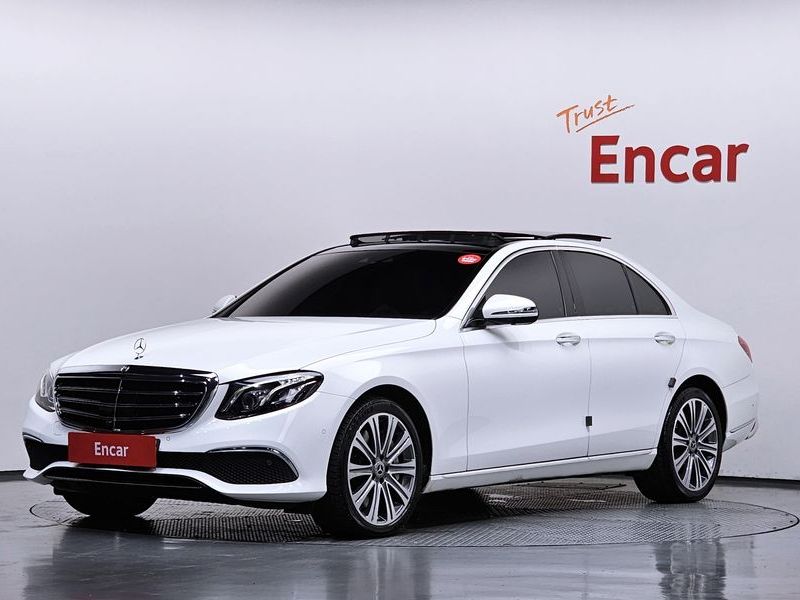 2020 Mercedes-Benz E-Class E450 4MATIC Exclusive photo 1