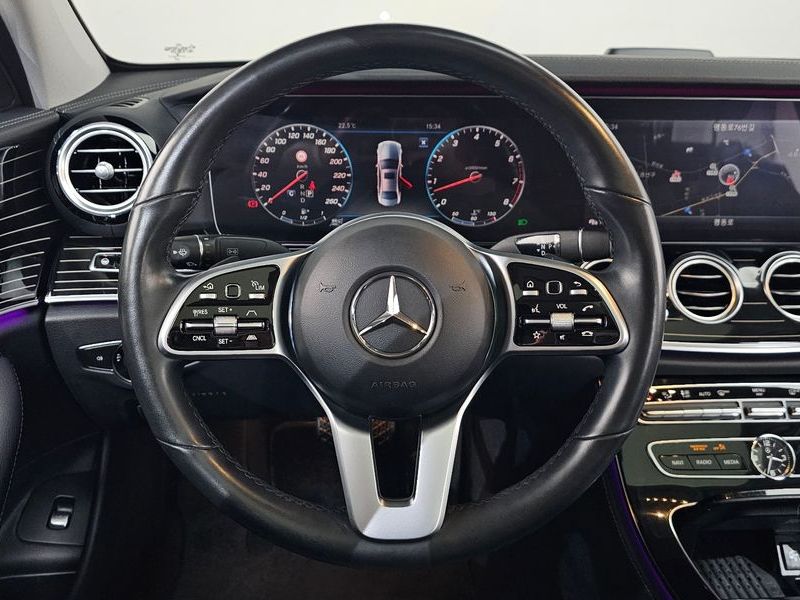 2020 Mercedes-Benz E-Class E450 4MATIC Exclusive photo 13